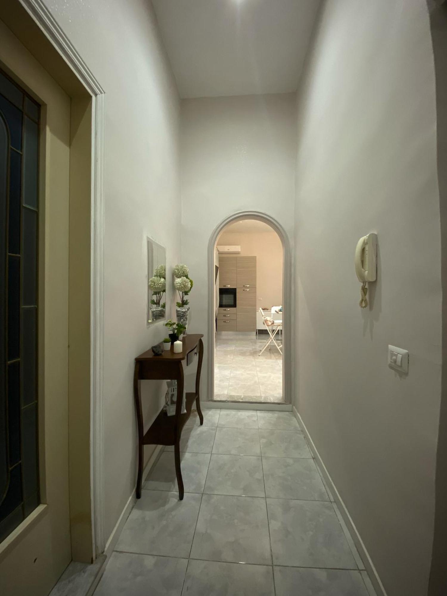 La Casa Al Centro " Vicino Al Centro Storico Di Napoli" Διαμέρισμα Εξωτερικό φωτογραφία